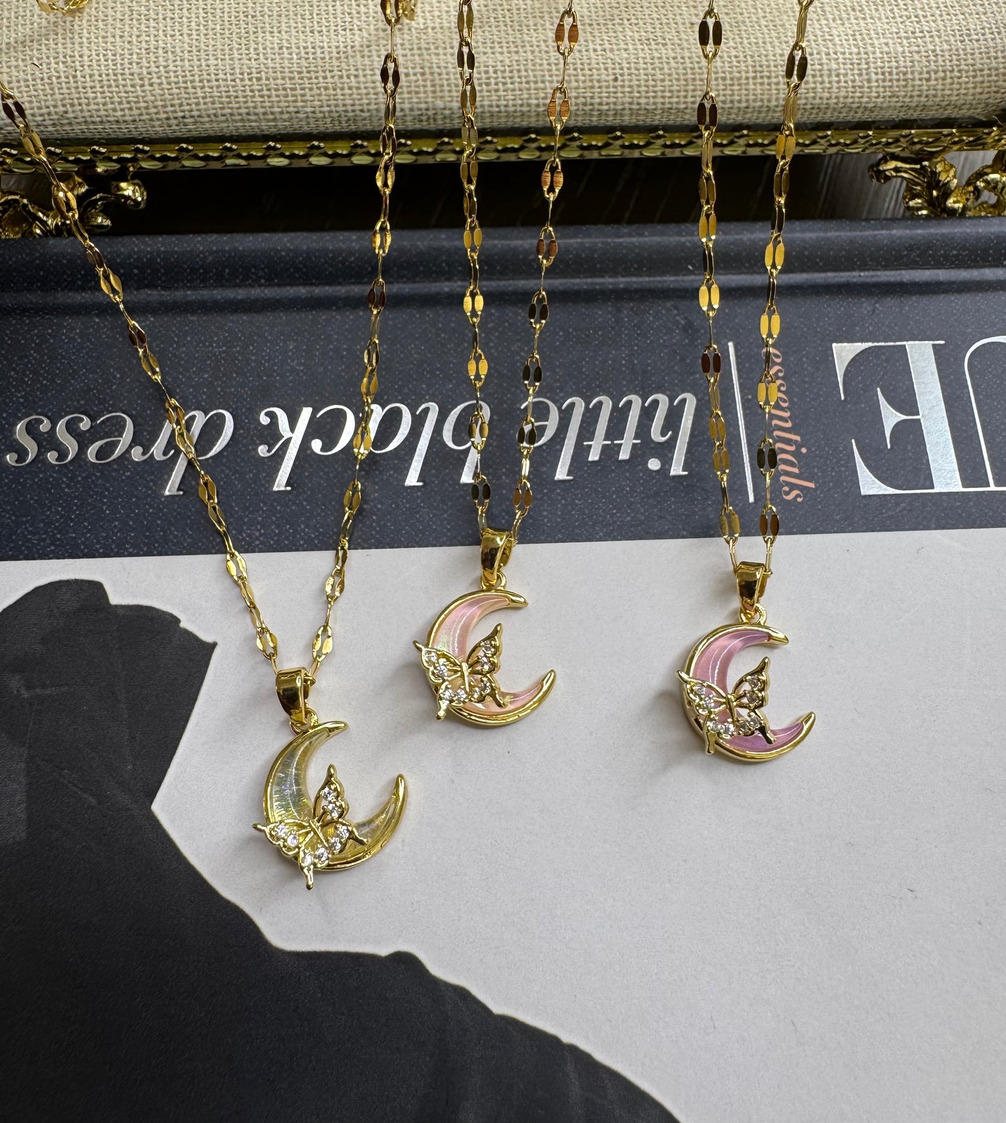 Luna Necklace