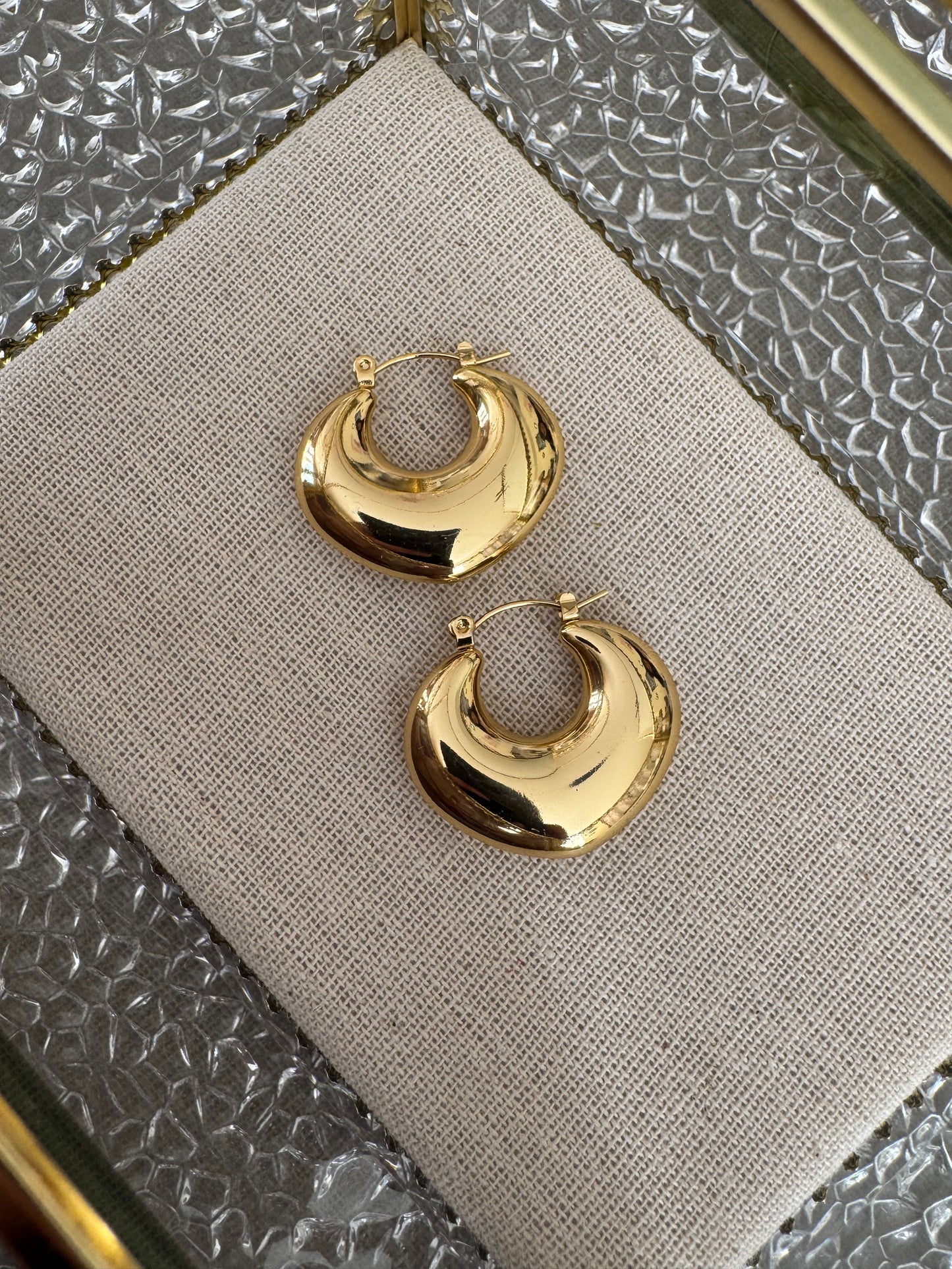 Lana Chunky Hoops