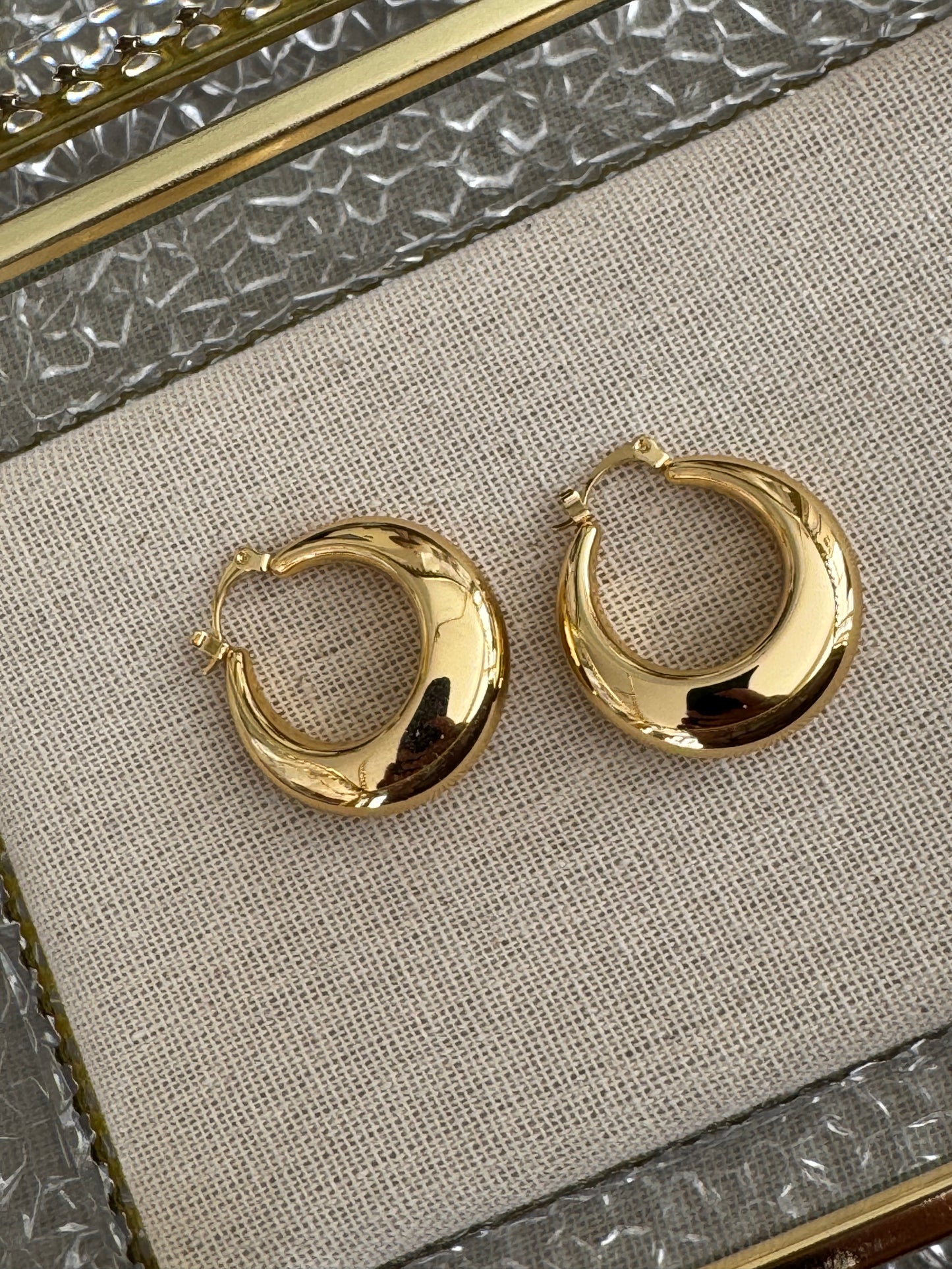 Luna Hoops