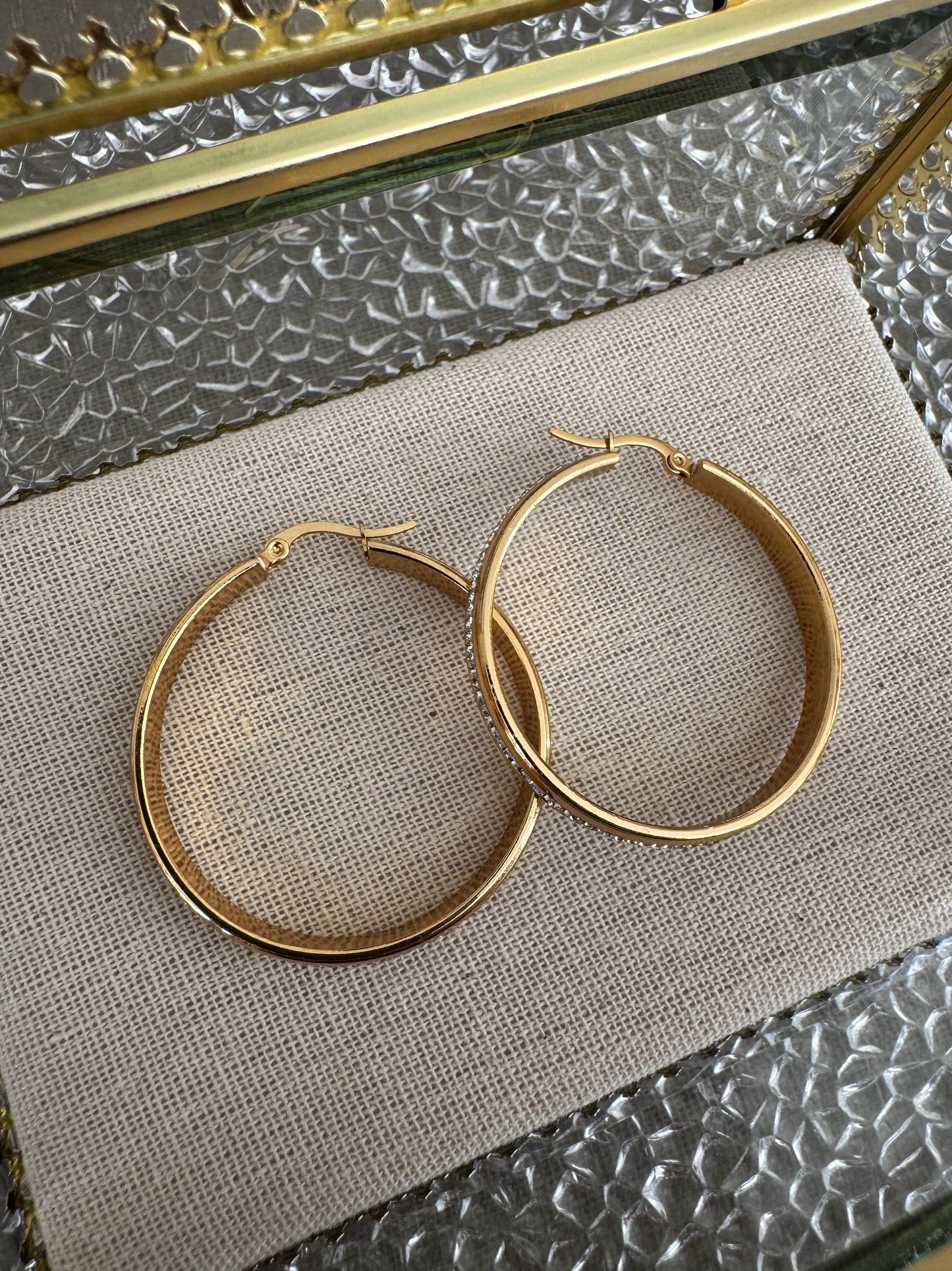 Celine Hoops