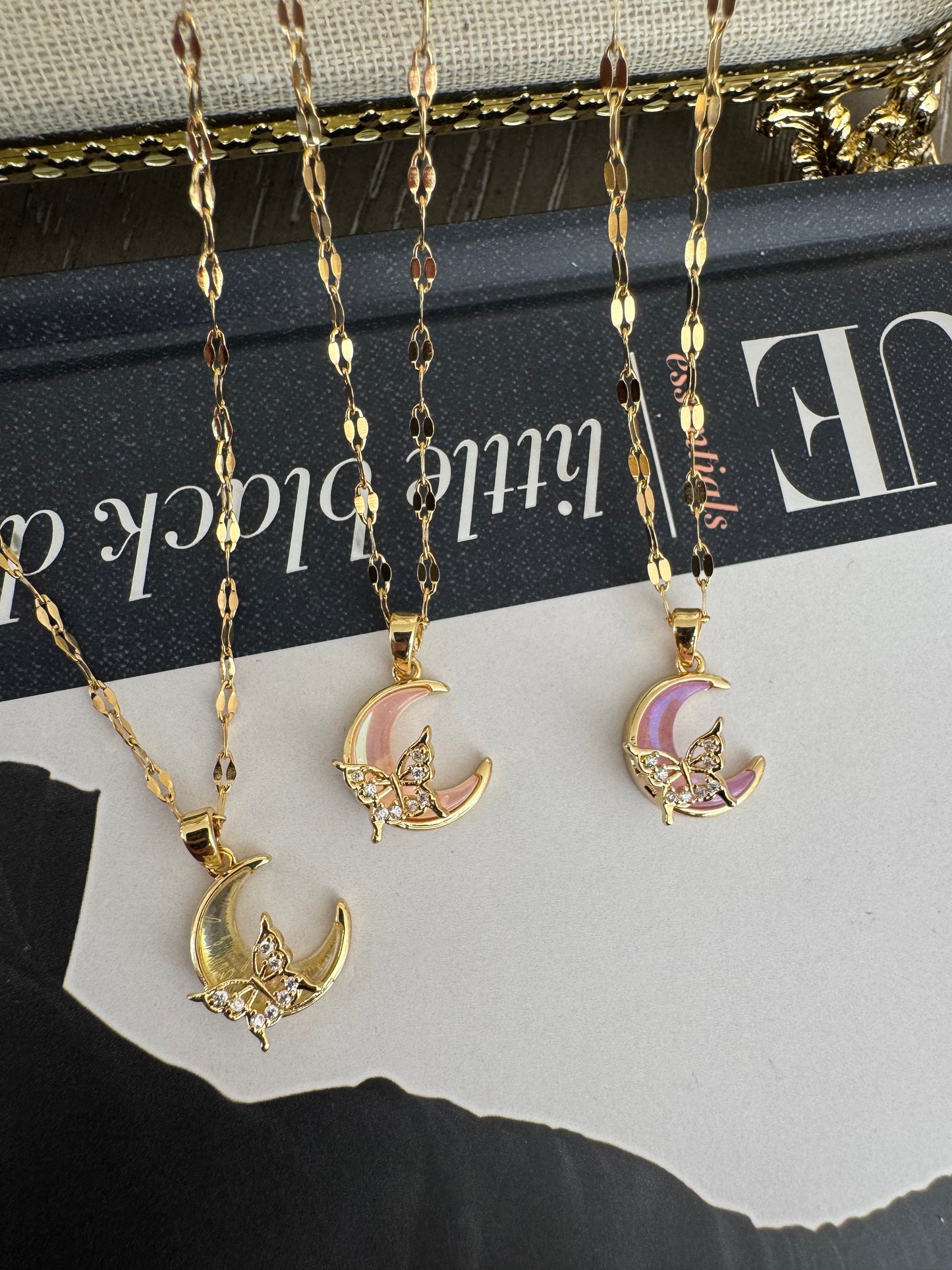 Luna Necklace