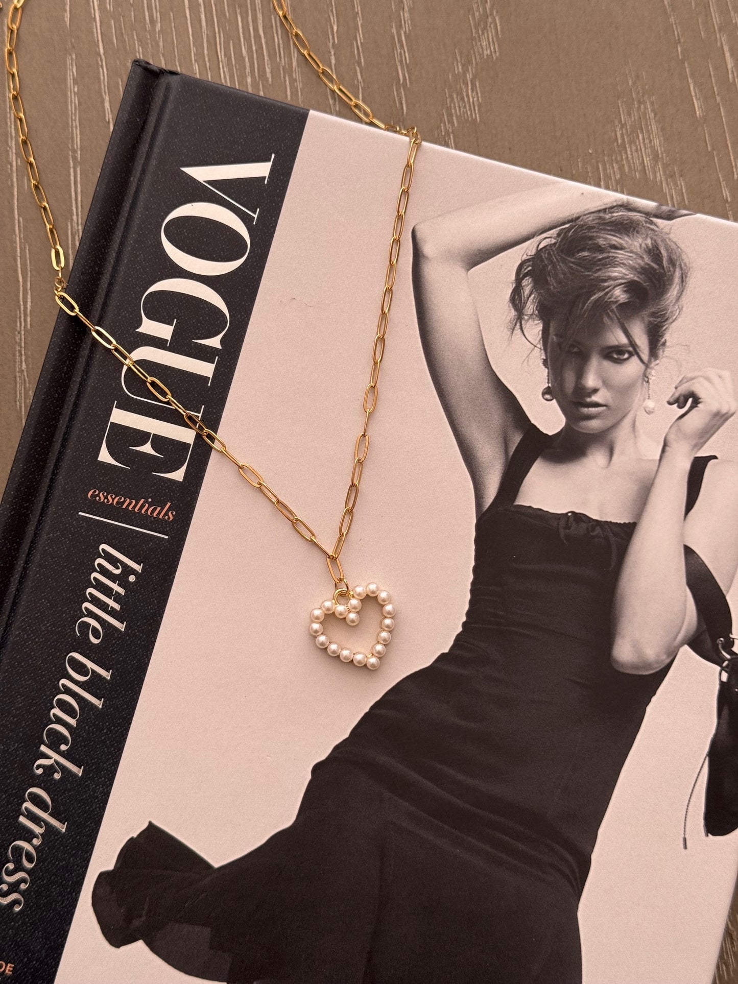 Perla Heart Necklace