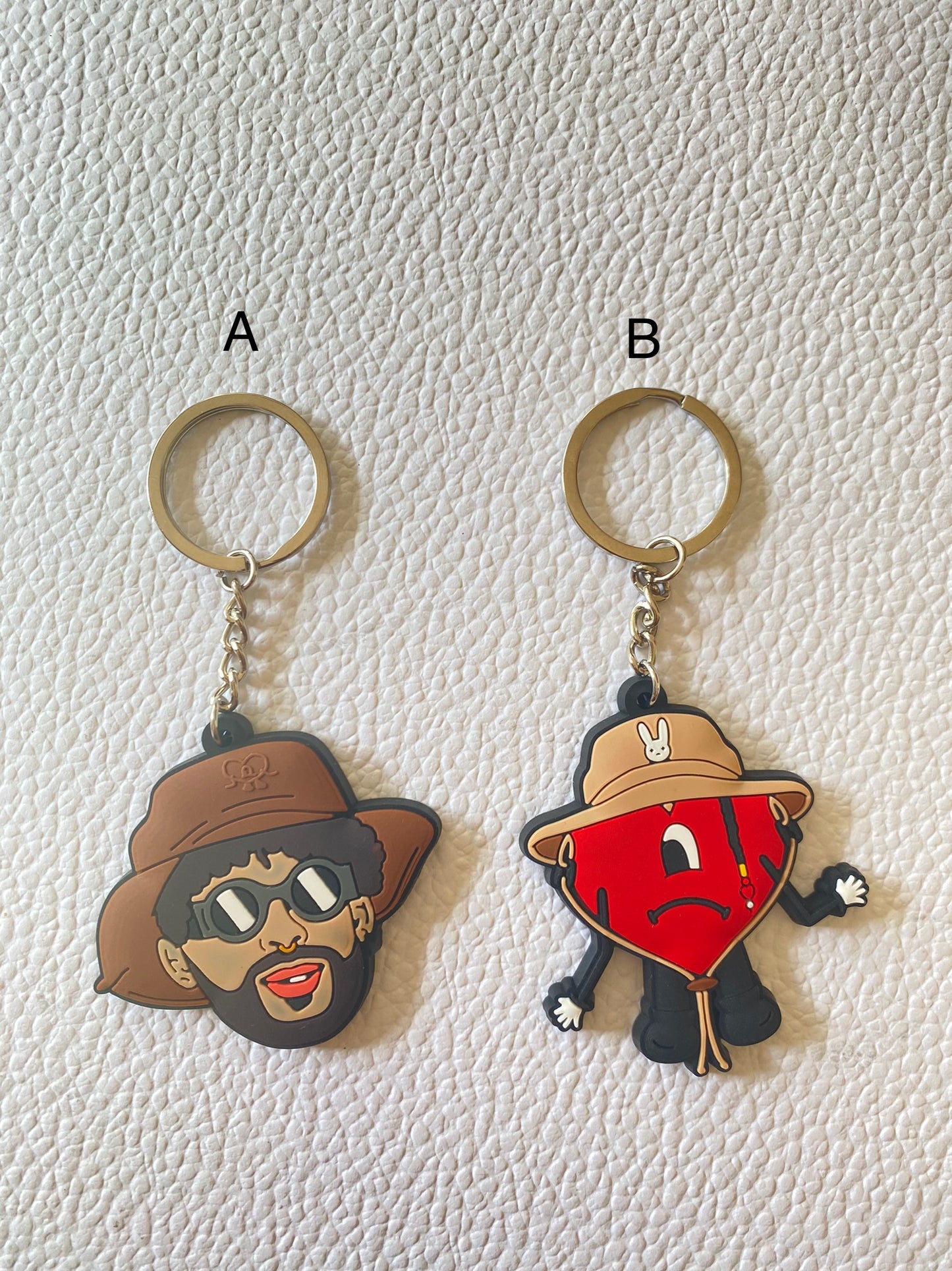 Me Porto Bonito Keychain